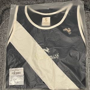 Tracksmith van cortlandt singlet Size S (new)